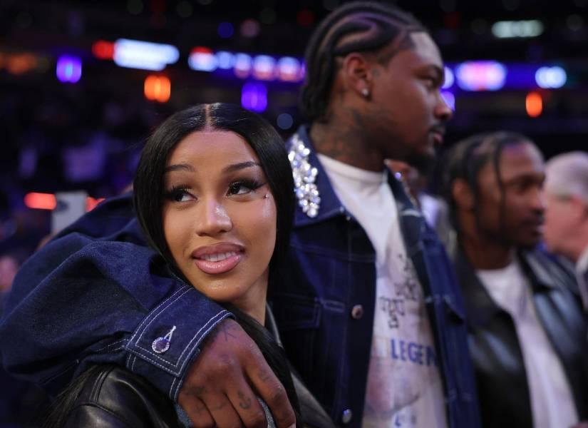 Cardi B y Stefon Diggs.