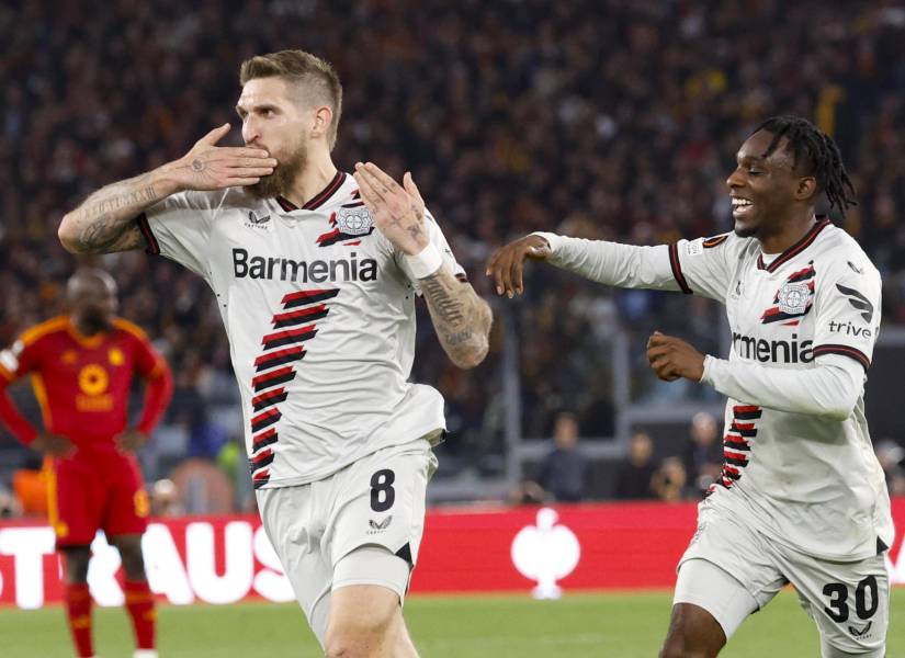 Robert Andrich celebra el segundo gol del Leverkusen.