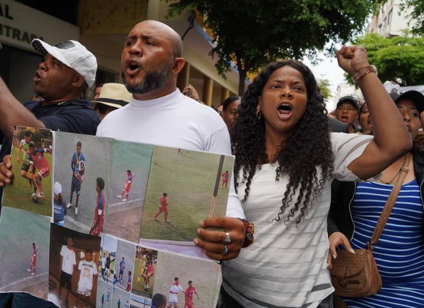 Desde el 5 de noviembre de 2025, se desarrolla la audiencia de juicio contra 17 militares por desaparición forzada en el caso Las Malvinas.