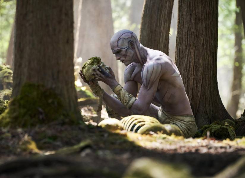 Jacob Elordi como la Criatura.