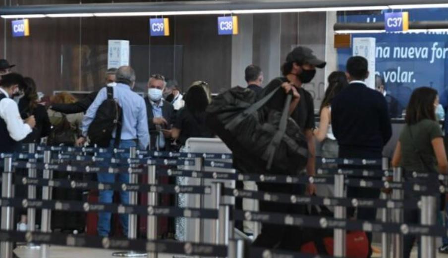 Flujo de viajeros en aeropuerto de Quito se redujo en al menos 4 millones por pandemia