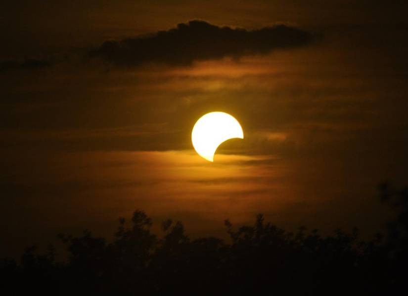 Imagen referencial de un eclipse.