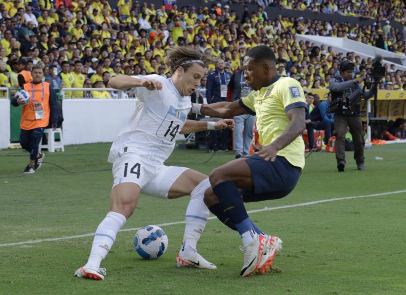 Ecuador venció por 2-1 a Uruguay en la segunda fecha de las Elimiantorias Sudamericanas.