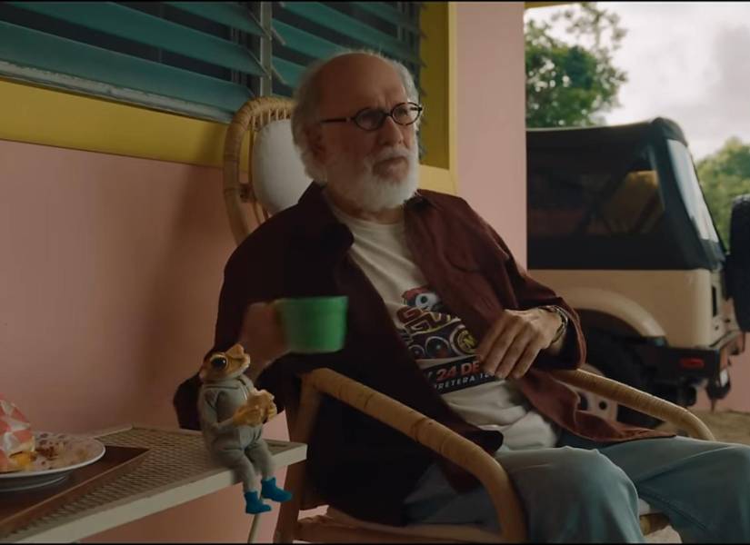 Concho comiendo quesillos junto a Jacobo.