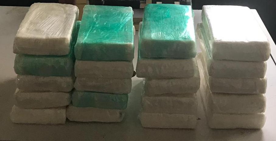 Decomisan 300 kilos de droga en Posorja