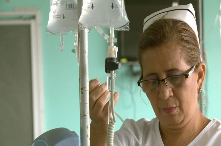 Enfermeras que se convierten en madres en los hospitales