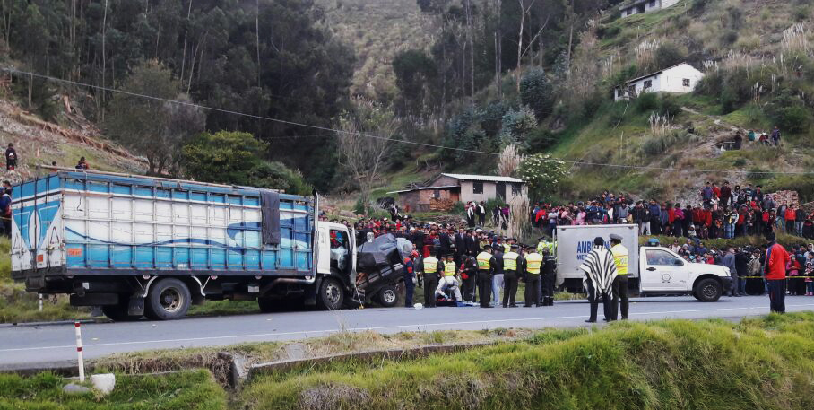 18 muertos en dos accidentes de tránsito en la provincia de Chimborazo