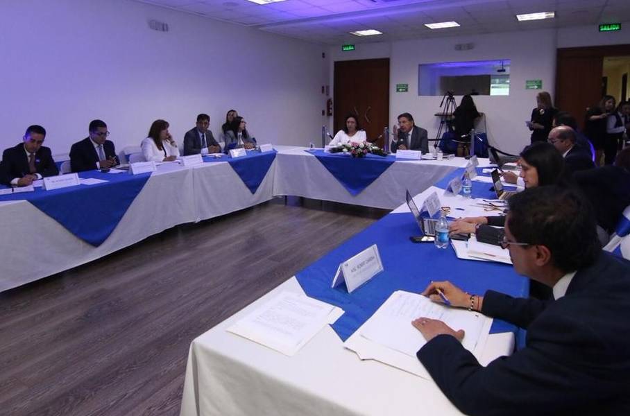 Fiscales de Ecuador y Colombia intercambian datos sobre Oliver Sinisterra