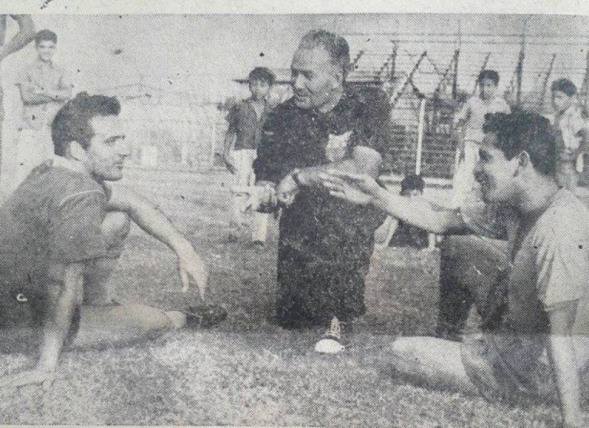 Práctica de Barcelona 1959, Simón Cañarte, el entrenador Zvonimir Gajer y Daniel Pinto
