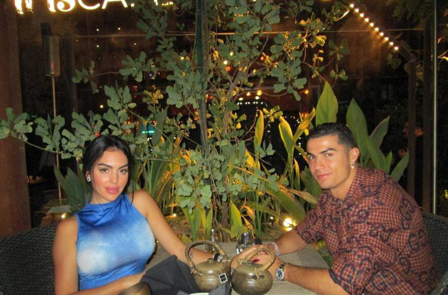 Georgina Rodríguez modela en una pasarela y rinde homenaje a Cristiano Ronaldo