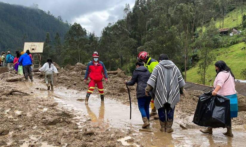 Al menos 400 personas han sido evacuadas de las zonas afectadas en Sayausí.