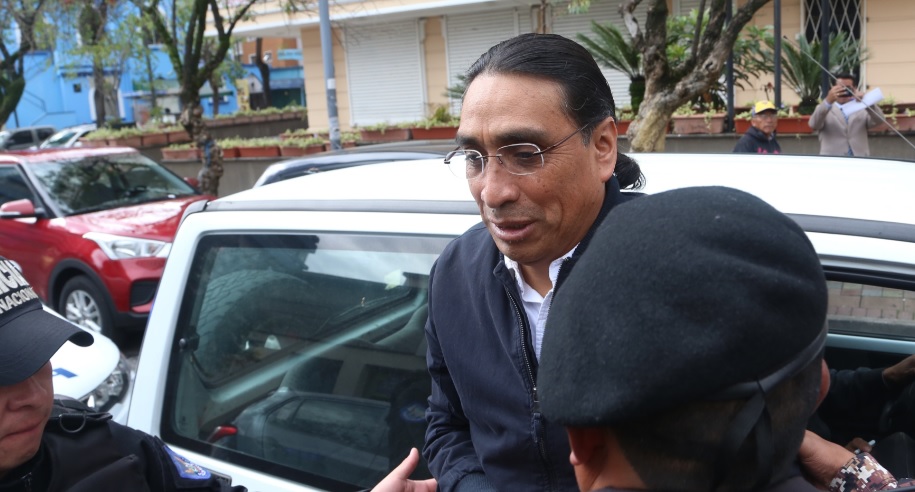 Virgilio Hernández rinde versión por caso de rebelión