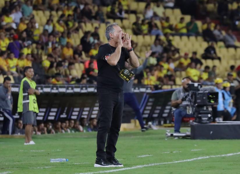 La directiva de Barcelona SC confia en Ariel Holan para manejar el proyecto.