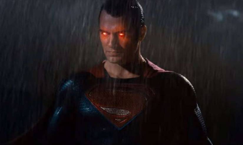 ¿Henry Cavill será Superman tres veces más?