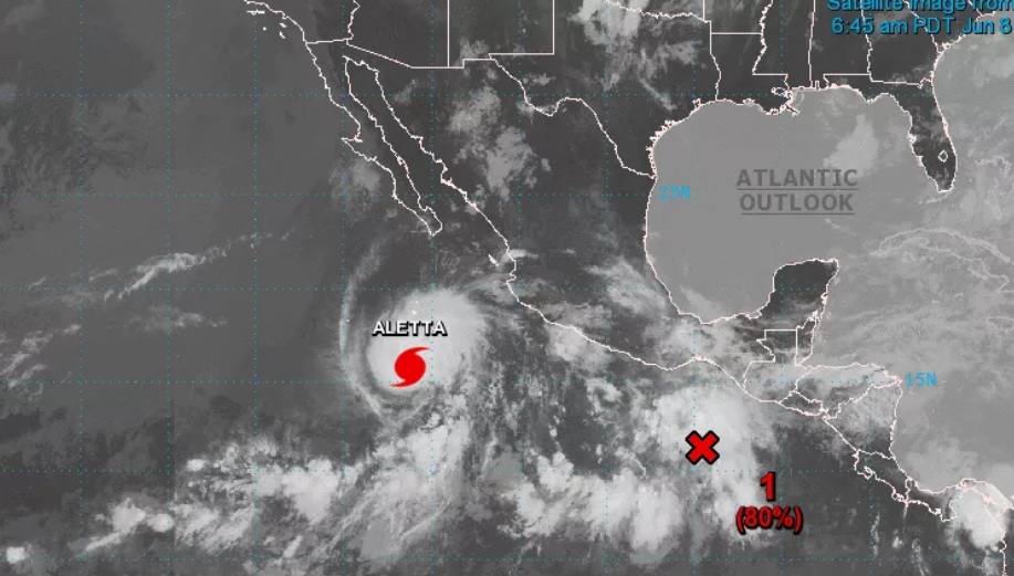 Huracán Aletta alcanza categoría 4 frente a México