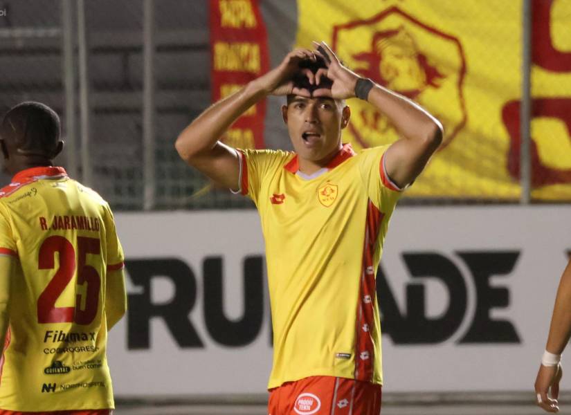 Aucas goleó 8-0 al Delfín SC en el segundo hexagonal de la LigaPro.
