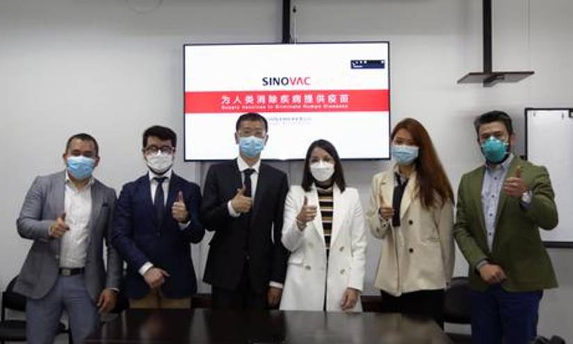 La ministra de Salud, Ximena Garzón, se reunió con representantes de Sinovac.