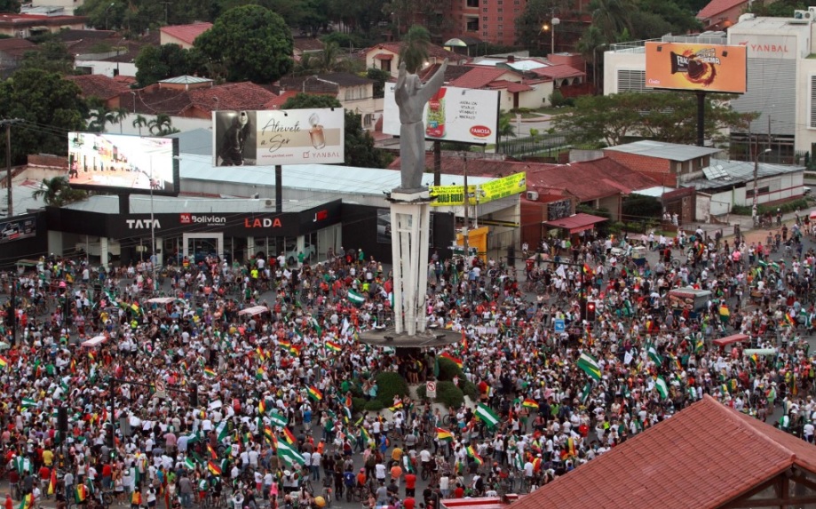 Segunda semana de protestas contra reelección de Morales