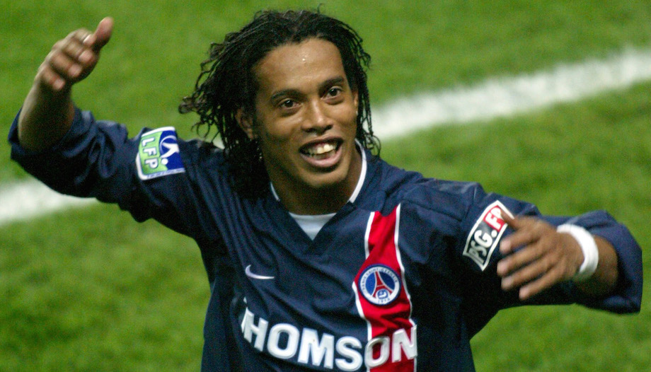 PSG recuerda cuando fichó al Ronaldinho