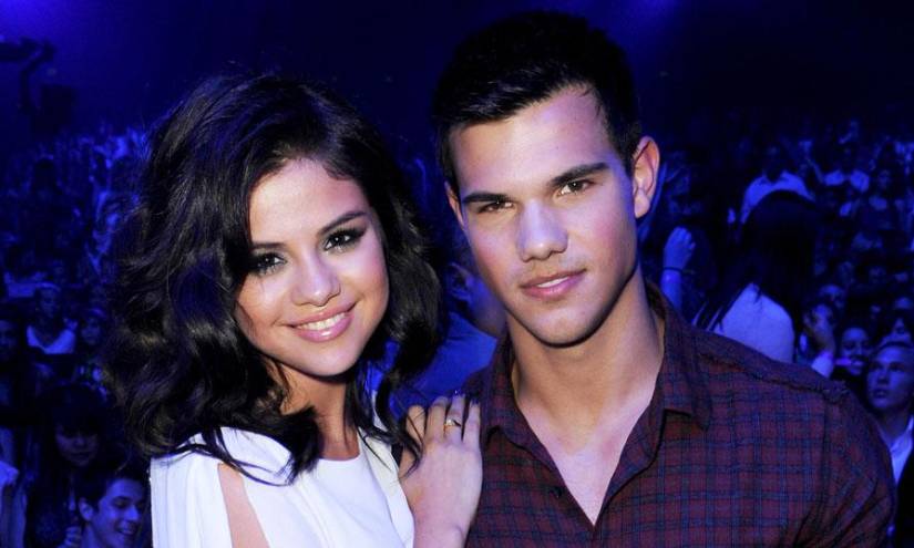 Selena Gómez junto a Taylor Lautner.