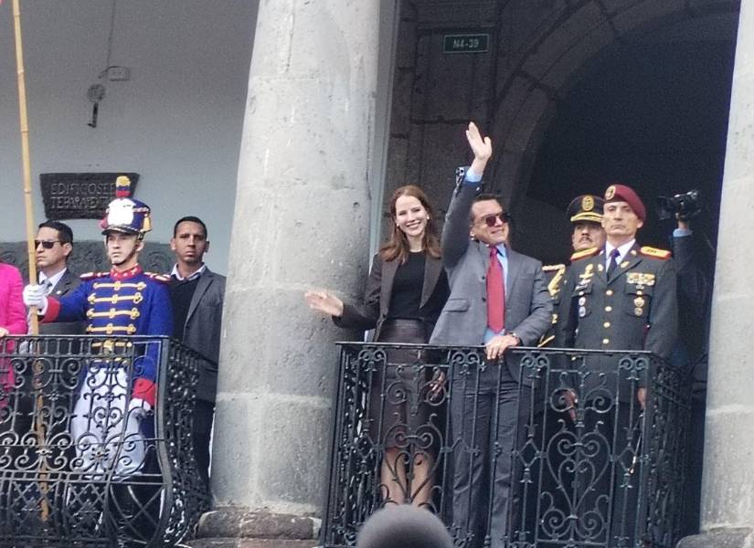 Daniel Noboa saluda desde el Palacio de Carondelet