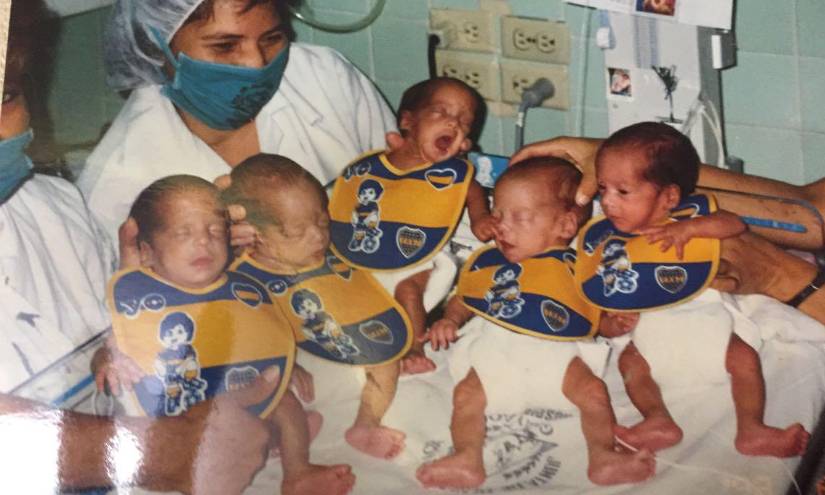 Los niños nacieron en la maternidad Enrique C. Sotomayor, en Guayaquil.