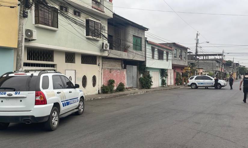 La policía cercó un sector de Los Helechos tras la aparición de un taco de dinamita afuera de una vivienda.