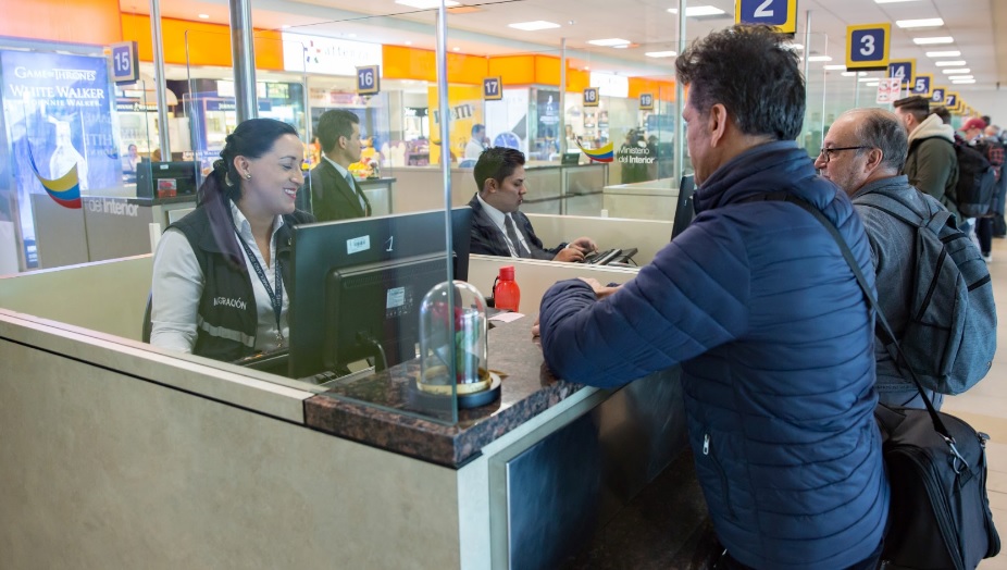 Ecuador autoriza vuelos para retorno de venezolanos