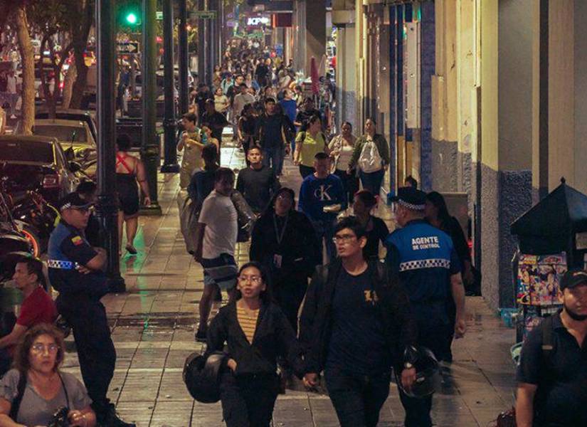 La avenida se extiende a lo largo de 24 cuadras y dos kilómetros.