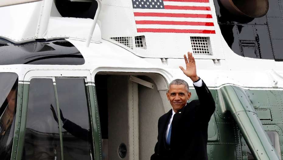 La emotiva retirada de Barack y Michelle Obama de la Casa Blanca
