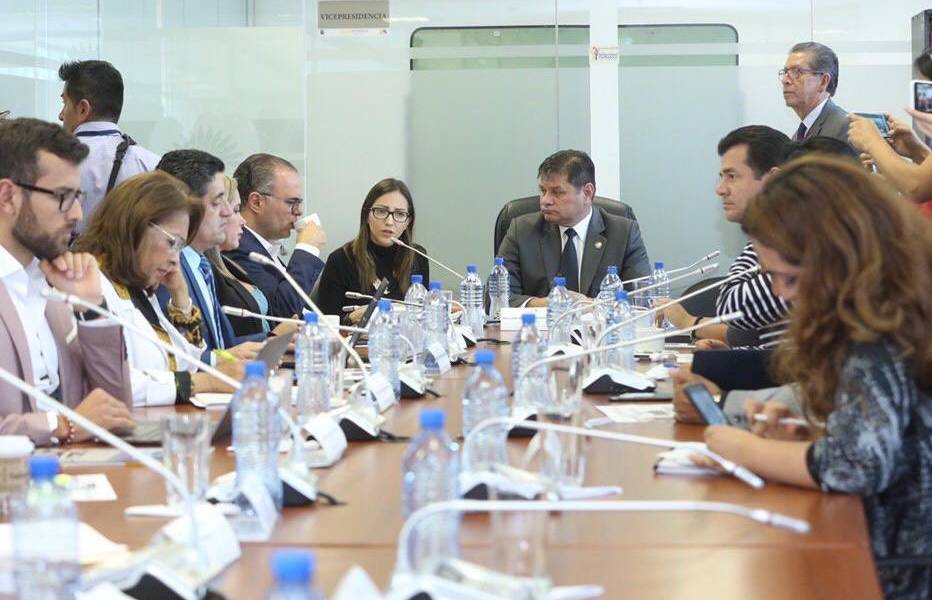 Ministra rechaza en Asamblea denuncias sobre VIH