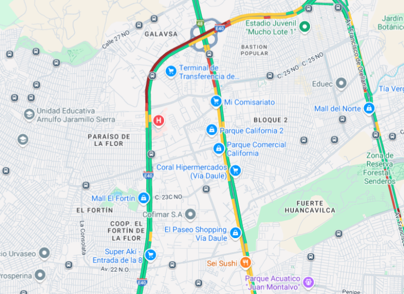 Foto del tráfico reflejado en Google Maps por el incendio en la Vía Perimetral. Autoridades piden tomar vías alternas.