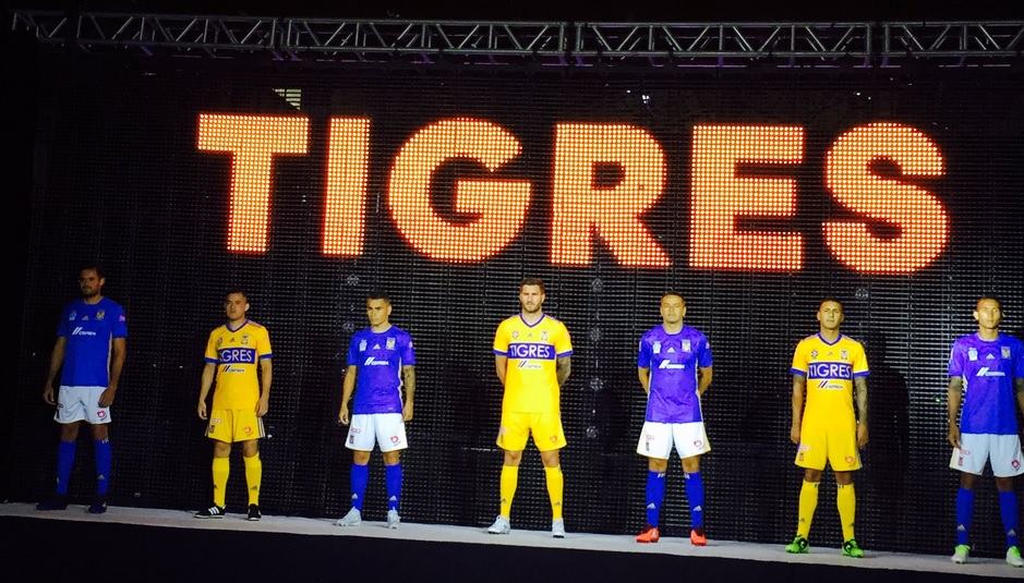 Tigres de México presenta su nueva indumentaria para esta temporada