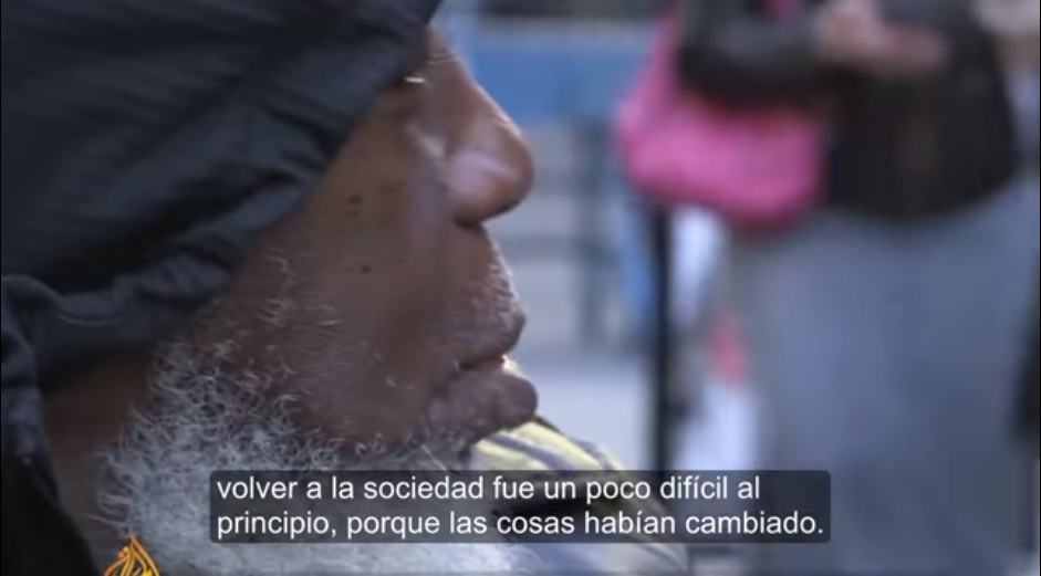(VIDEO) Así reacciona un hombre libre luego de 44 años en la cárcel