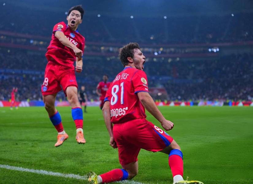 Joao Neves anotó el gol de la victoria para el PSG.
