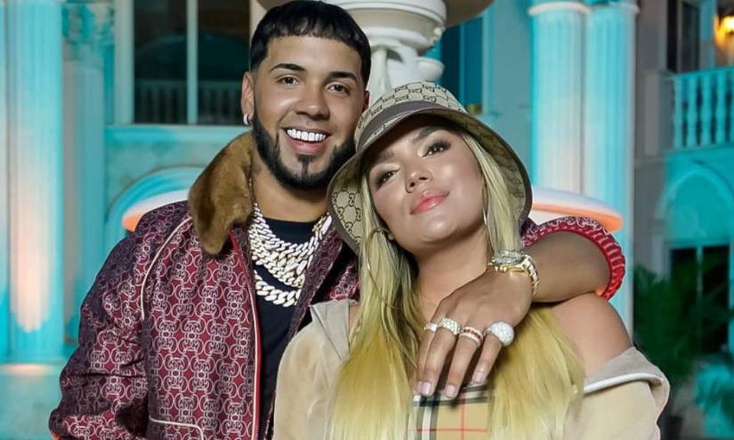 Imagen de archivo de Anuel AA y Karol G.