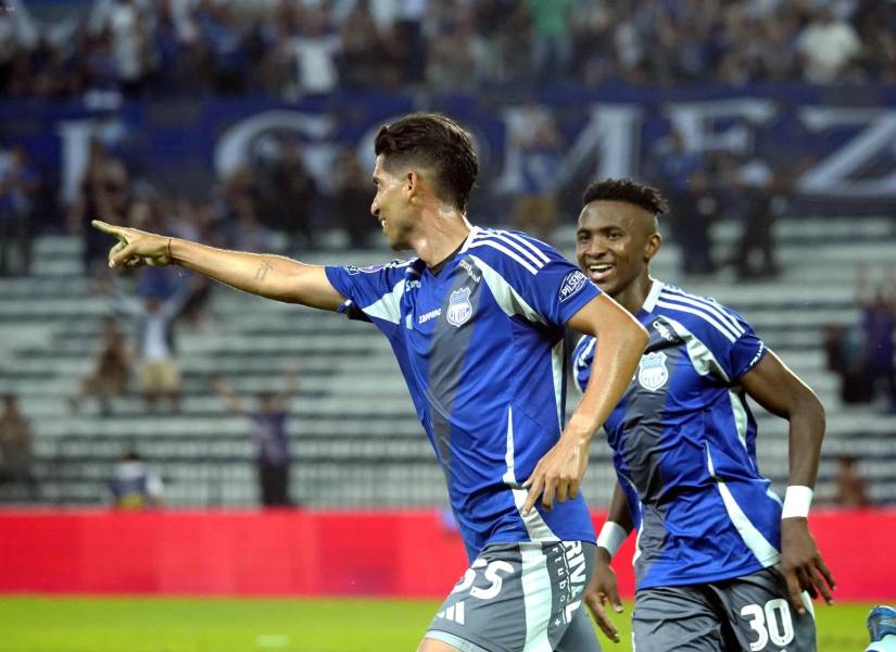 El volante de Emelec, José Cevallos, celebra su gol contra El Nacional por la fecha nueve del segundo hexagonal de la LigaPro