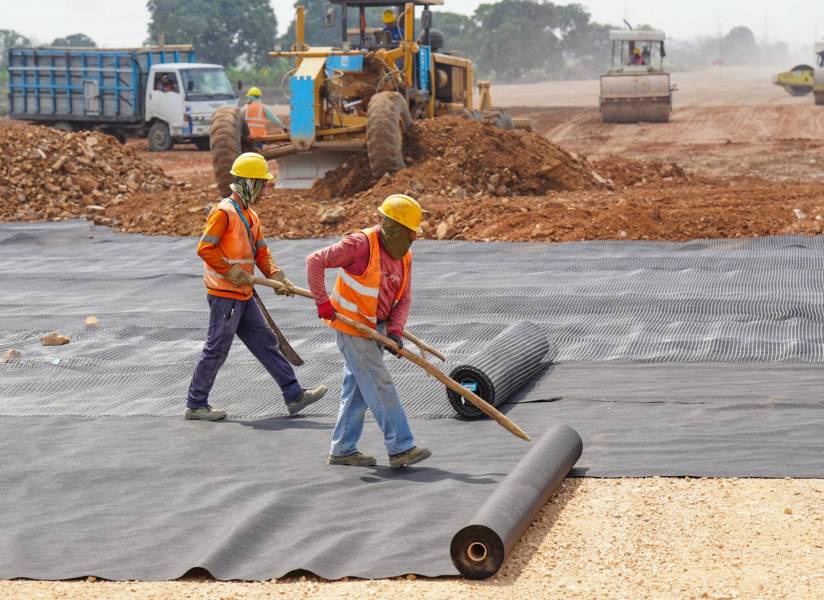 La prefecta Marcela Aguiñaga señaló que el Gobierno Nacional ha entregado 35 de 120 millones de dólares para las vías de acceso al Quinto Puente.