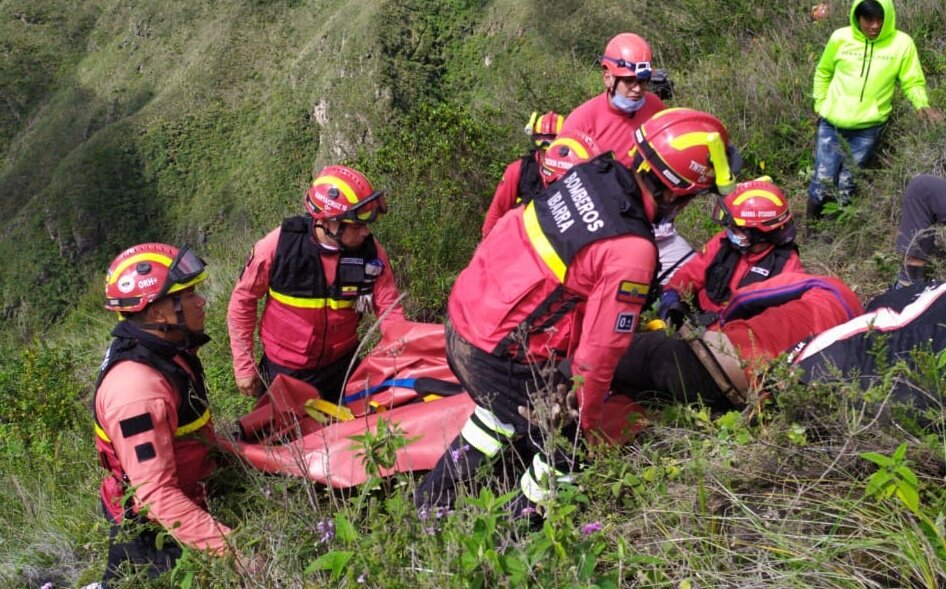 Extranjero se accidenta volando un parapente en Ibarra