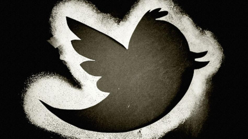 Piratas informáticos anuncian &quot;Tercera Guerra Mundial&quot; en Twitter