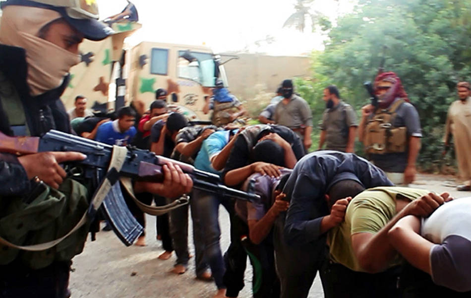 Imágenes de posibles ejecuciones de soldados sacuden a Irak