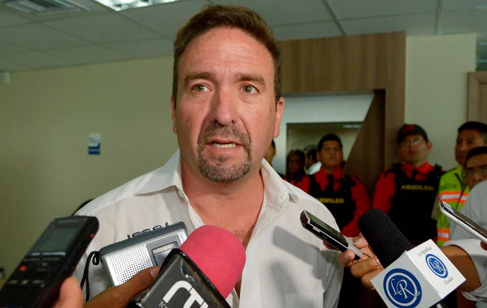 César Monge: &quot;No podemos ir al 2021 con un CNE tomado por una mafia&quot;