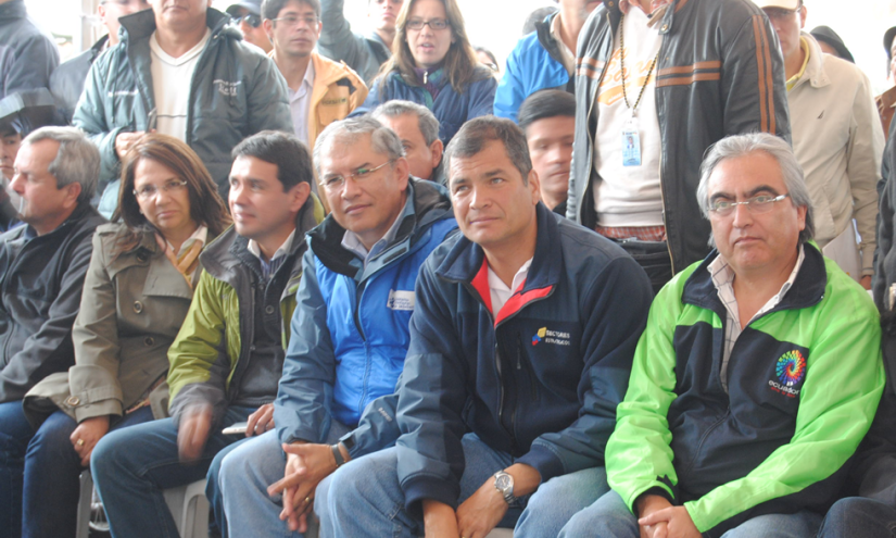 Correa y Baroja durante la visita al proyecto de Riego Cayambe - Pedro Moncayo
