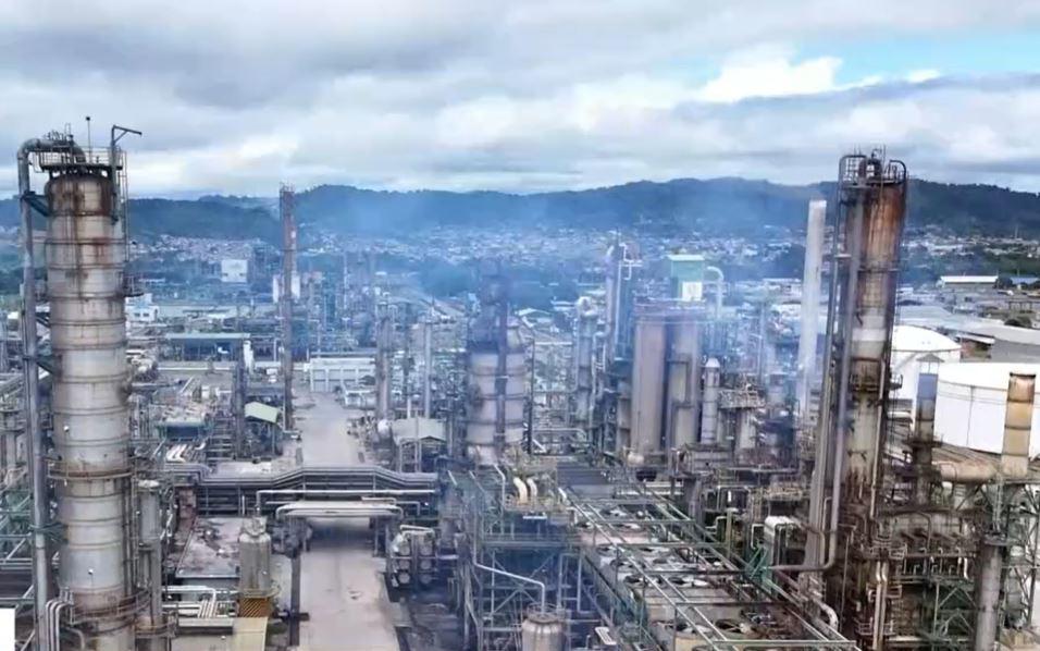 La Refinería de Esmeraldas reinició sus operaciones con la unidad de Utilidades