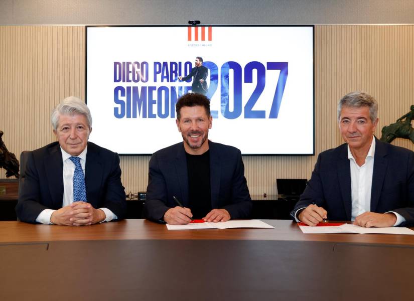 Diego Pablo Simeone en su renovación con el Atlético de Madrid