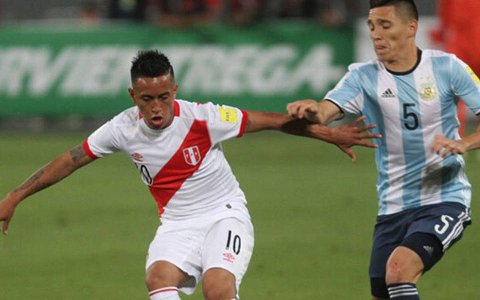 Perú y Argentina podrían jugar en Lima con público