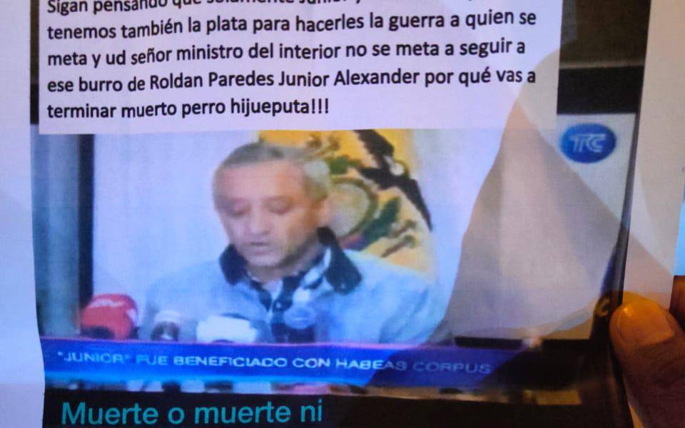 Ministro Patricio Carrillo recibe amenazas de muerte a través de un panfleto