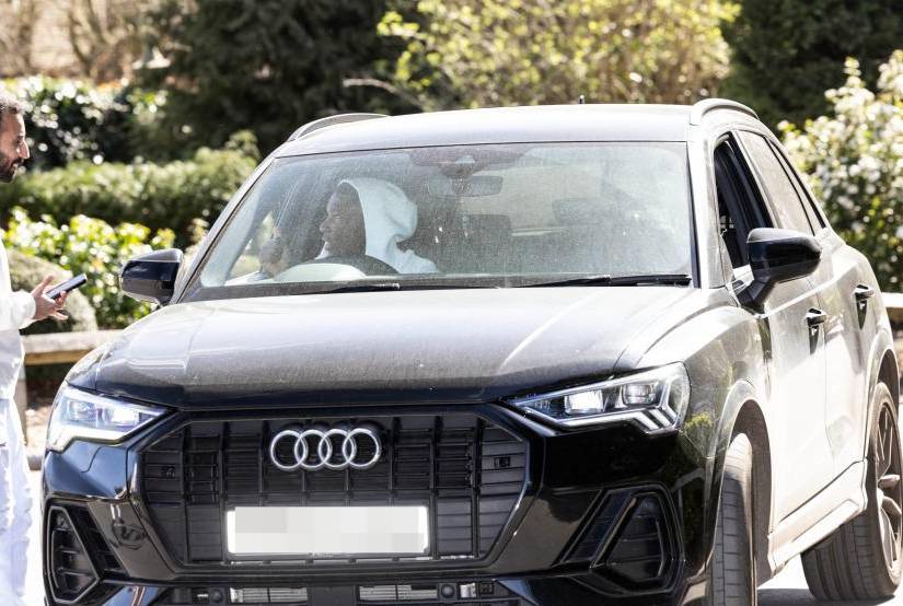 Moisés Caicedo y su Audi Q8 RS.