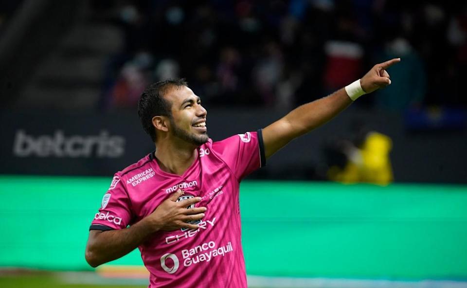 Independiente del Valle gana con doblete de Sornoza y sigue como escolta de Aucas