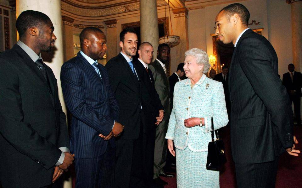 La Reina Isabel II y el fútbol: fan del Arsenal y el Mundial más polémico de la historia